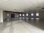 Local d'activité à louer Décines Charpieu Parc clos...