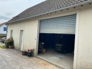 Local d'activité et bureau entre Pont l'Evêque...