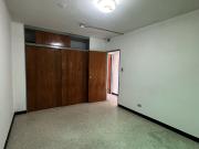 Local de 300m2 en alquiler en el Llanito