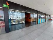 Local de 50 m2 en renta en Plaza San Miguel $13,400...