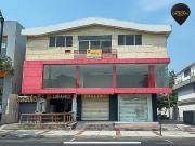 Local de arriendo en Urdesa Central Av Victor E. Estrada...