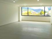 LOCAL DUPLEX EN CUMBAYÁ EN Av. Orellana 140 m2 NUEVO DE...