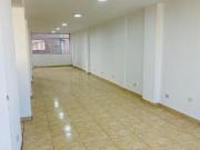 Local en 3er piso en la Victoria a una cuadra de la...