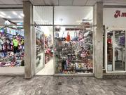 Local en 7 entre 50 y 51 Local en 7 entre 50 y 51