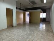 Local en Alquiler Av Bermúdez, Sector Barrio Lourdes,...