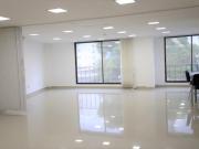 local en arriendo en avenida 30 de agosto. Cod A18537