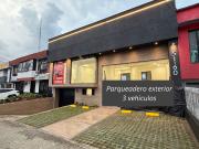 local en arriendo/venta en av. 30 de agosto. Cod A20463