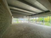 local en arriendo/venta en centro empresarial santa...