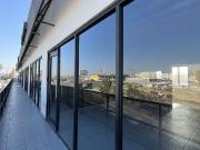 Local en centro comercial cerce de vía rápida, los...