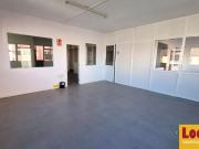 Local en edificio de oficinas, Santander