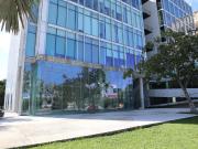 Local en Esquina Frente Plaza las Americas