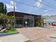 Local en esquina sobre Lázaro Cárdenas cerca de Abastos