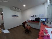 Local en funcionamiento en Avenida de Mediterráneo...