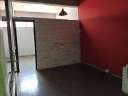 Local en Galeria Corrientes al 1100 de 14m2 con vidriera...