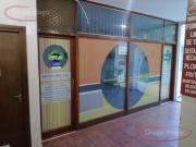 Local en Galería en Excelente Ubicación ! Oportunidad...