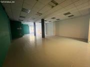 Local en Igualada con 350 m2 por 900 Euros