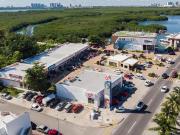 LOCAL EN PLAZA COMERCIAL, KUKULCAN, CANCUN, Q. ROO