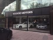 Local en Puerto Madero con renta en venta Alicia Moreau...