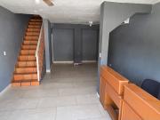 LOCAL EN RENTA 2 NIVELES AV PRINCIPAL AREA MITRAS 70 M 2...