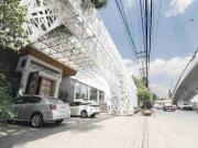 LOCAL EN RENTA AV. LOMAS VERDES