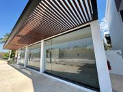 LOCAL EN RENTA CON PANELES SOLARES Y MANTENIMIENTO CERCA...