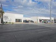 Local en renta de 100 m2 en Plaza Comercial en Cd....