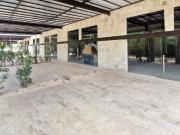 Local en Renta en Av Huayacan Supermanzana 329