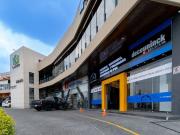 Local en Renta en Zona Esmeralda sobre avenida principal