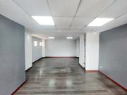 LOCAL EN RENTA SECTOR PASEO 3 DE NOVIEMBRE CUENCA