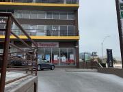 Local en renta sobre Bernardo Quinta Plaza Q7001, con...