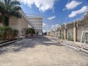 Bodega con Oficinas en Renta o Venta en Alamos Huayacan