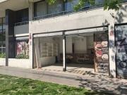 LOCAL EN SANTIAGO CENTRO DE 61,34 M2, A LA CALLE