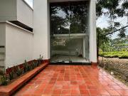 local en venta en av. libertadores, edf. unicentro...