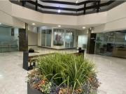 Local en venta en Jardines en la Montaña