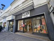 Local en venta en La Plata