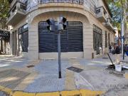 Local Galpón Depósito de 120 m2 sobre Esquina en...