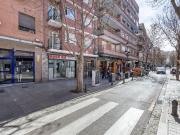 Local, Gran Capitán, Granada