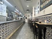 Local, Granada