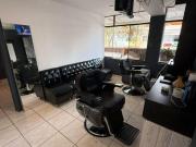 LOCAL LISTO PARA OPERAR SPA Y BARBERIA AMOBLADO