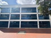 Local para arriendo de 1800 metros Chico