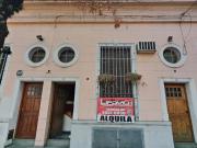 Local, PH en alquiler. Al frente con patio y terraza....