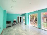 Local, Ricardo Soriano, Marbella