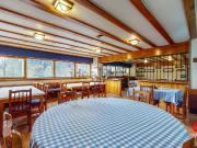 Local, San Pedro de Deusto, Bilbao