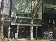 Local Santa Fe entre Azcuenaga y Larrea mejor vereda