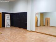 Local situado en Avda del Grao cerca de todos los servicios