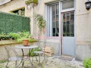 LOCAL SUR RUE 48 m2 + CAVE 16 m2 RUE VAUVENARGUES