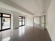 Locale comm.le/Fondo in affitto a Zone Capannori 66 mq...