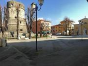 Locale comm.le/Fondo in vendita a Avenza Carrara 300 mq...