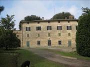 Locale comm.le/Fondo in vendita a Siena 2300 mq Rif: 1342397
