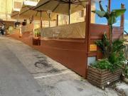 Locale commerciale con canna fumaria in pieno centro...